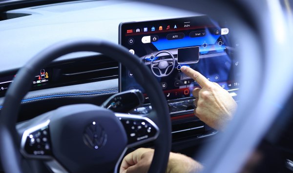 Volkswagen и Rivian предложат технологию электромобилей другим производителям