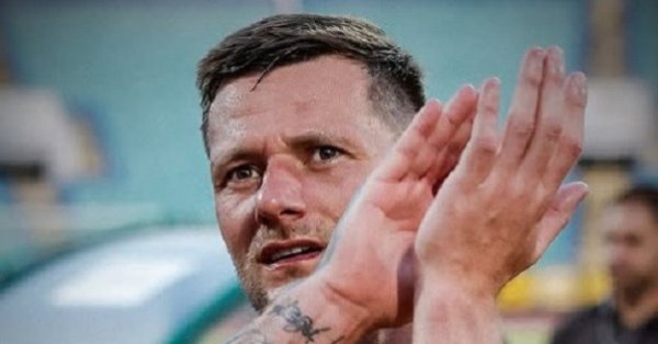 ЦСКА его отчислил, а он организовал трансфер в Чемпионшип