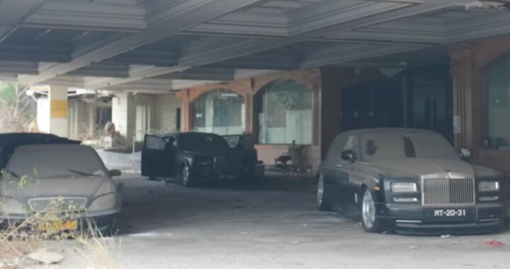 Брошенные роскошные автомобили раскупили после появления в Интернете