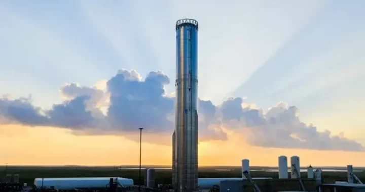 Модернизированный ускоритель Starship взорвался во время испытаний в Южном Техасе