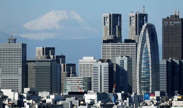 Японские акции привлекли внимание инвесторов региона