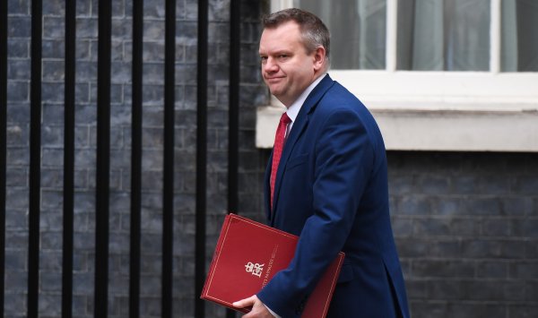 Британия возвращается к программе Erasmus, Стармер стремится к более тесным отношениям с ЕС