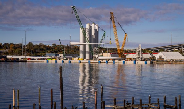 США заморозили концессии на пять морских ветряных электростанций