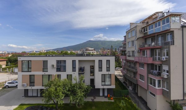 Средние цены на жилье в центре Софии уже превышают €5000 за квадратный метр.