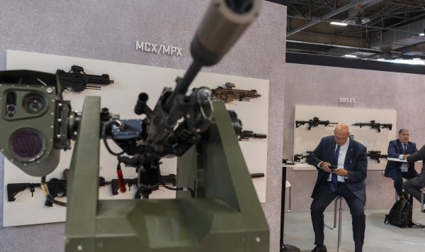 ЕС требует правил «Покупай европейское» для кредита российских активов Украине