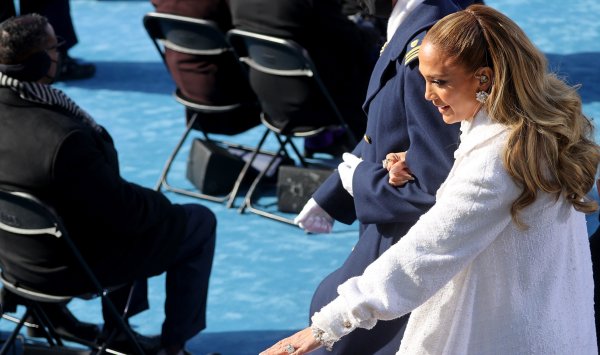 Джей Ло возвращается в бывший СССР после того, как Путин изгнал звезд из Москвы