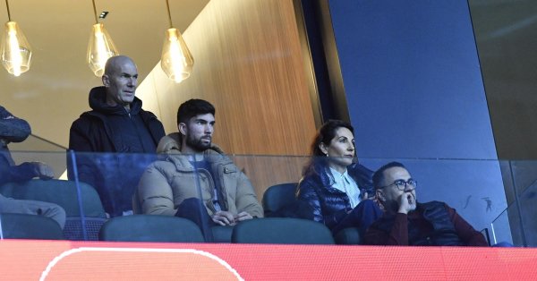 Еще один Зидан будет играть за Алжир?