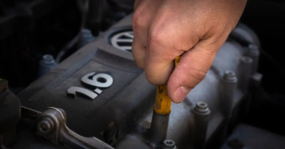 Сколько масла должно быть в двигателе