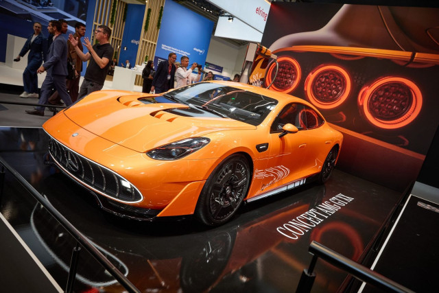 Мерседес-АМГ ГТ