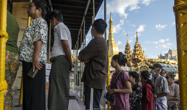 Мьянма голосует на первых выборах после переворота хунты в 2021 году.