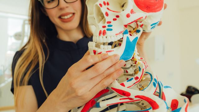 Обучение постурологии начинается в апреле