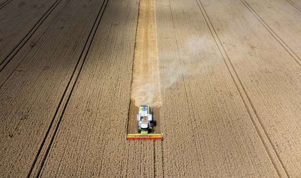 Франция хочет отложить голосование ЕС по торговому соглашению с Южной Америкой