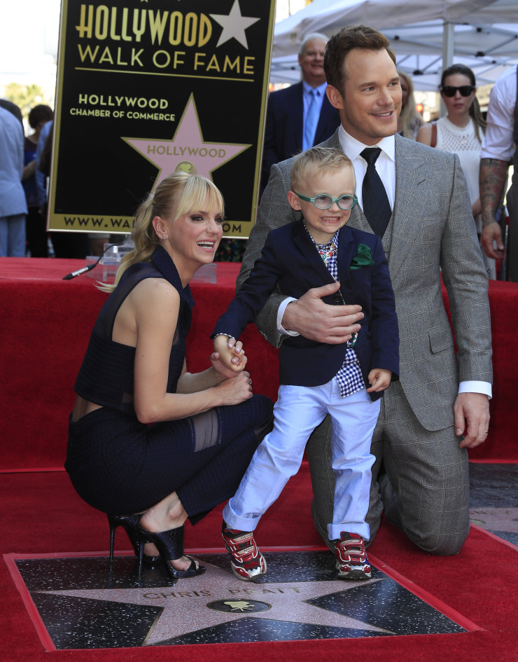 Анна Фарис,