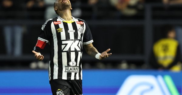 Неймар перенес очередную операцию