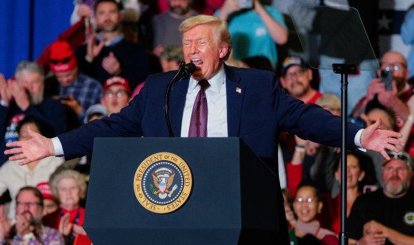 США нанесли удар по Исламскому государству в Нигерии, заявил Трамп