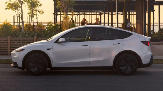 Тесла Модель Y Стандарт