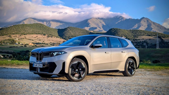 BMW iX3 50 xDrive, тест-драйв