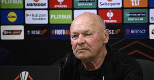 После унижения Фарер: у Чехии новый тренер