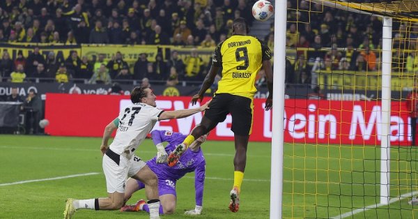 Дортмунд ударил своего тезку и вышел позади Баварии