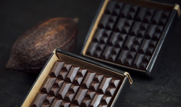 Цены на какао падают. Почему шоколад до сих пор такой дорогой?