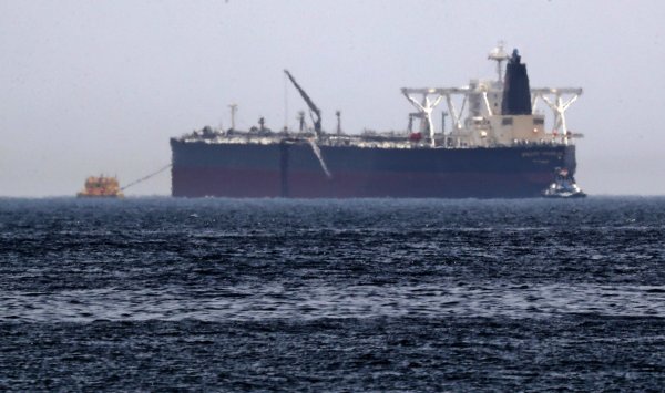 Россия испытывает все большие трудности с поставками нефти за границу