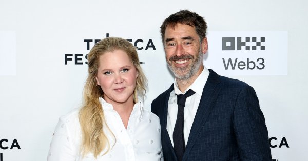 Это официально: актриса Эми Шумер разводится с мужем после 7 лет брака