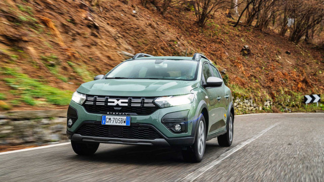 Дачия Сандеро