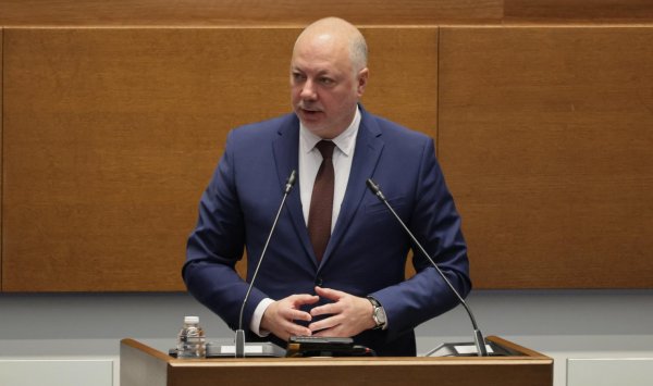 Кабинет «Желязкова» ушел в отставку - Bloomberg