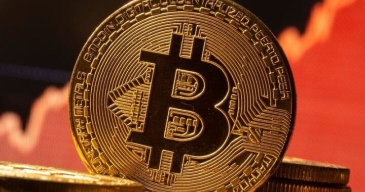 Биткойн снова «осел» ниже $86 000: крипторынок потерял 5% из-за взлома Yearn Finance и макроэкономического давления