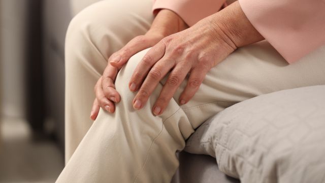 Бразильское растение оказывает противовоспалительное и противоартритное болеутоляющее действие.