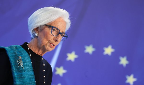 ЕЦБ не удивил процентными ставками, но ожидает более стабильного роста в 2026 году.