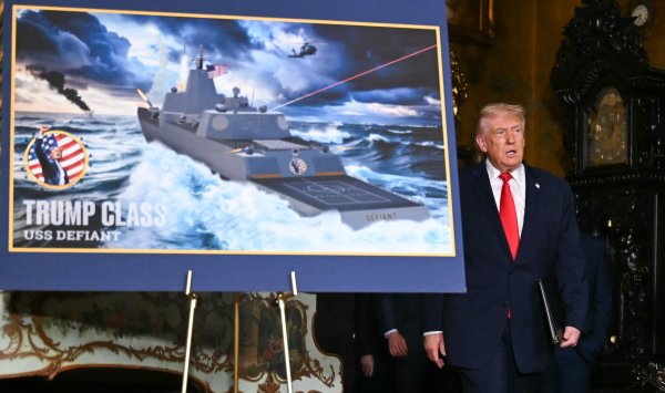 Трамп объявляет новый класс военных кораблей своего имени как часть «Золотого флота»