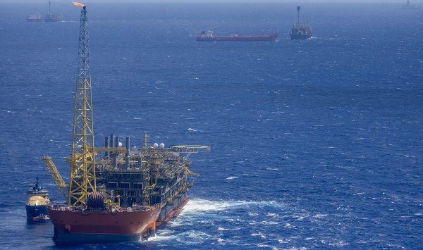 Танкеры, попавшие под санкции, загружают венесуэльскую нефть, несмотря на давление США