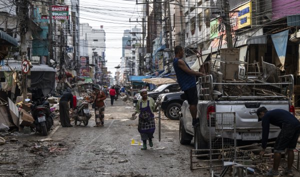 Ущерб на сумму более 20 миллиардов долларов и 1300 жертв от наводнений в Южной и Юго-Восточной Азии