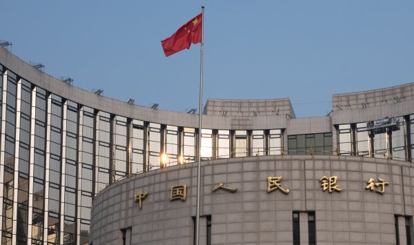 Китай тщательно регулирует обменный курс юаня для защиты экспорта