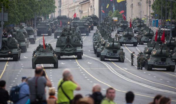 Россия заплатит за войну против Украины еще долго после ее окончания