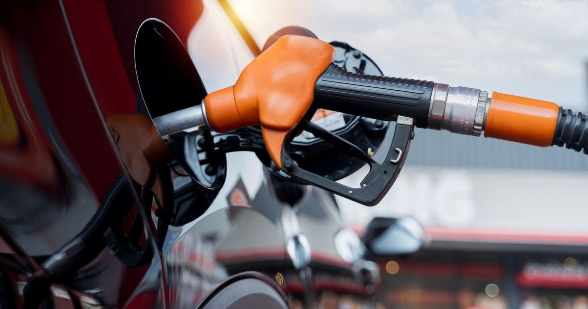 Неправильное топливо на заправке испортило более 25 автомобилей