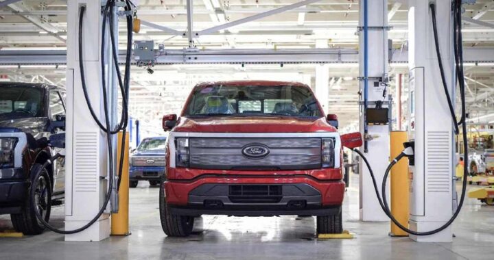 Ford объявил об изменении стратегии и списал 20 миллиардов долларов