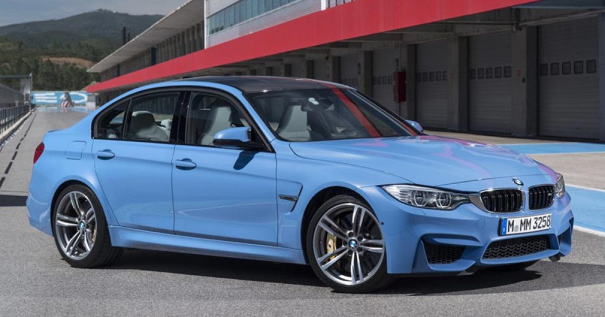 Почему BMW крестит свои цвета на гоночных трассах