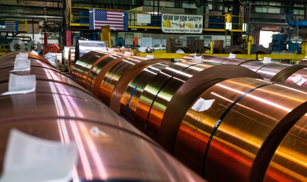 Мировой дефицит меди усугубляется искусственным интеллектом и расходами на оборону