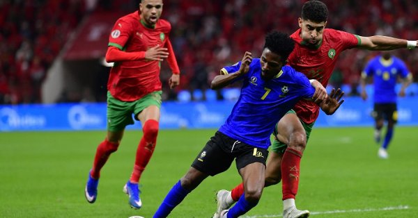 Марокко испытывает трудности, но находится в четвертьфинале CAN.