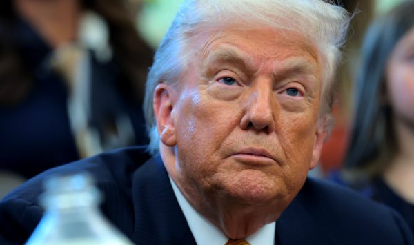 Г. Кондарев: К ноябрю Трамп может повторить свою тактику в Венесуэле и других странах