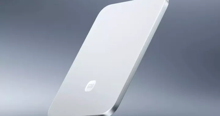 Xiaomi выпустила ультракомпактный павербанк MagSafe емкостью 5000 мАч и толщиной всего 6 мм.