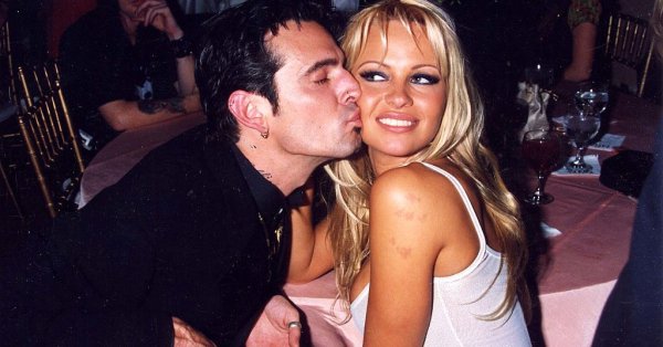 Памела Андерсон оплакивает своего бывшего Томми Ли