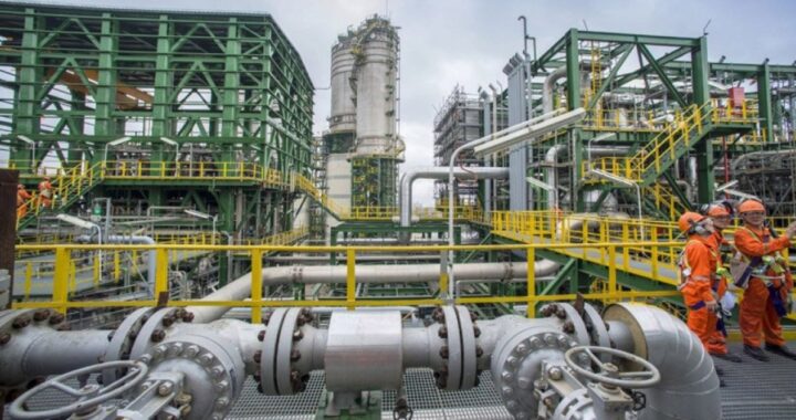 Нефтяные гиганты предстанут перед судом за заговор против электрификации