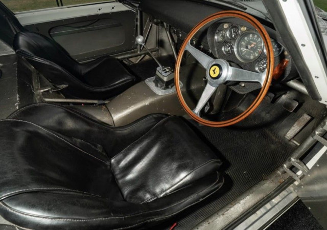 Феррари 250 GTO Бьянко Спешиале