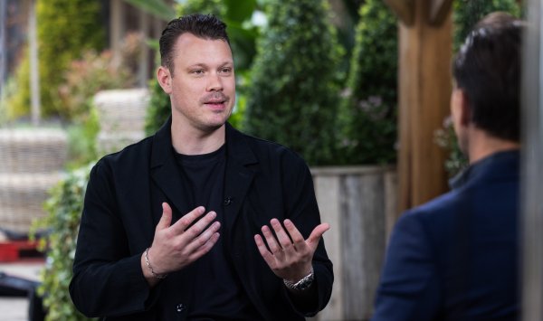 Стартап, поддерживаемый Nvidia, хочет, чтобы его ИИ-аватары обучали и нанимали сотрудников