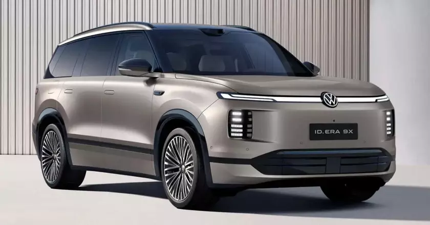 Первый Volkswagen с расширителем запаса хода оказался и самым большим внедорожником марки.