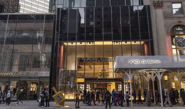 Владелец Gucci хочет помочь вам стареть изящно