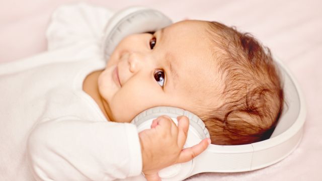 Реагируют ли дети на музыку?